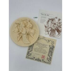 1989 Studio Dante di Volteradici Noi Tre R” Alabaster Relief Plate Ennio Furies